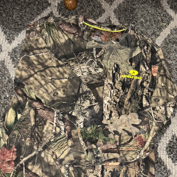 Mossy Oak Men's Camouflage Shirt - Picture 2 of 4